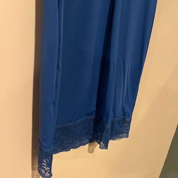 Intimissimi Blue Lace Slip Nightgown Sleepwear Feminine Soft Romantic * READ** - Picture 2 of 6
